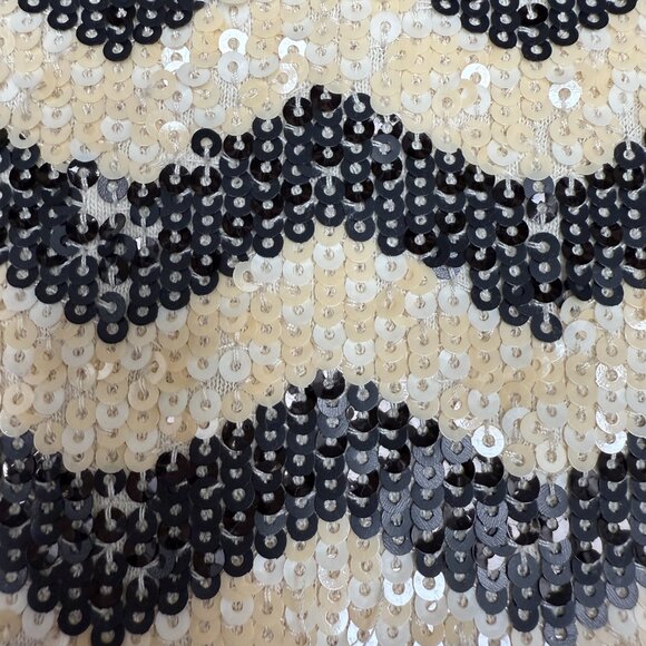 EUC Women's J. CREW‎ Chevron Zig Zag Sequin Tee Blouse | Size S - Picture 3 of 9